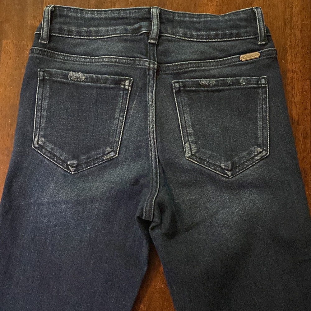 NWOT KanCan Dark Wash Highwaisted Bootcut Denim Jeans with Distressed Knees